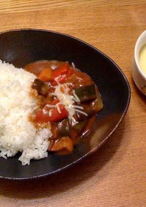 トマト缶でトマトカレー-レシピのメイン写真