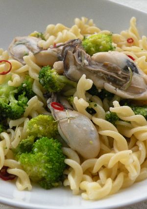 牡蠣とブロッコリーのショートパスタ-レシピのメイン写真