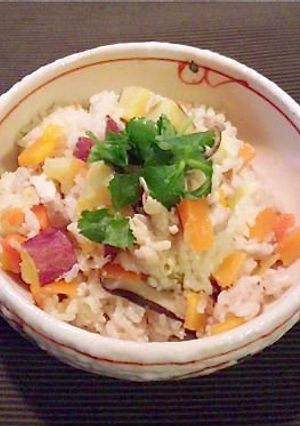 さつまいもと鶏肉の混ぜご飯-レシピのメイン写真