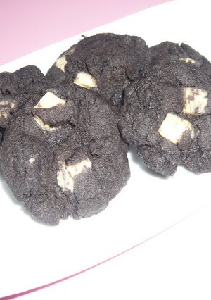 ブラックココアでザクザクチョコクッキー-レシピのメイン写真
