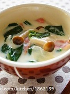 簡単♪ほうれん草とベーコンの豆乳スープ-レシピのメイン写真