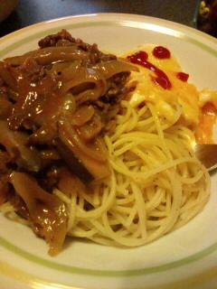 手軽に豪華☆牛肉のケチャップ炒めパスタ-レシピのメイン写真