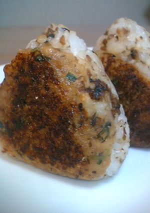きのこ味噌で☆ダブルきのこ焼きおにぎり-レシピのメイン写真