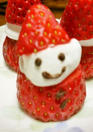 クリスマス☆いちごのマシュマロサンタさん-レシピのメイン写真