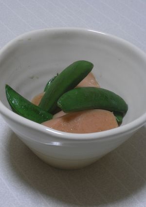 スナップエンドウと魚肉ソーセージの炒め煮-レシピのメイン写真