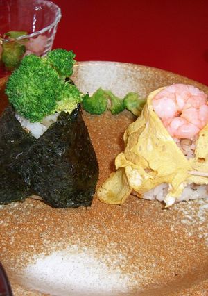 顔はないけど、お雛様ずし♪-レシピのメイン写真