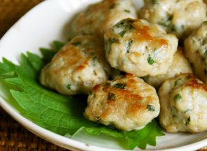 焼き鳥屋さんの味♪塩ダレ青じそつくね　-レシピのメイン写真