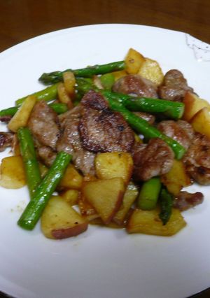 豚ひれ肉とりんごの炒め物-レシピのメイン写真