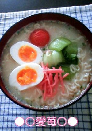お手軽ﾍﾙｼｰ彩り鮮やか豚骨ﾗｰﾒﾝ-レシピのメイン写真