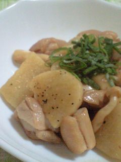 山芋と鶏肉の【バター醤油炒め】-レシピのメイン写真