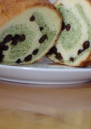 甘納豆とよもぎのぐるぐるうずまきパン　-レシピのメイン写真