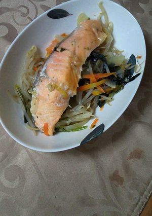 ルクルーゼで鮭と野菜の蒸し焼き-レシピのメイン写真