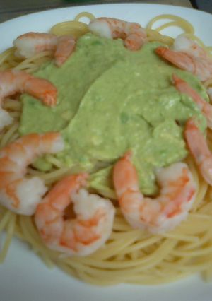 マジックブレットでアボカド＆エビパスタ-レシピのメイン写真