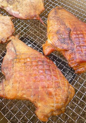 ダンボールで鶏ベーコン～スモークチキン～-レシピのメイン写真