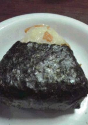 炊き込みご飯が残ったら☆おにぎりに-レシピのメイン写真