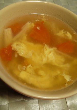 ふんわり卵とトマトの春色スープ-レシピのメイン写真