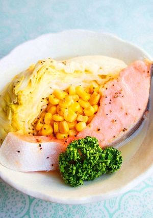 減塩＆ヘルシー♪鮭とキャベツのスープ煮-レシピのメイン写真