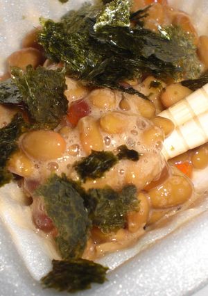 納豆に乗せるだけ！納豆巻き？軍艦巻き？-レシピのメイン写真