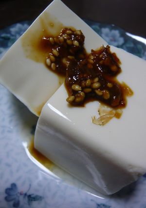 食欲そそる、にんにくミソ醤油で湯豆腐☆☆-レシピのメイン写真