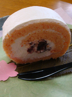 桜ロールケーキ-レシピのメイン写真