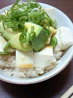 ã¢ãã«ãè±è
丼-ã¬ã·ãã®ã¡ã¤ã³åç