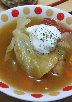 野菜たっぷりトマトスープのヨーグルトがけ-レシピのメイン写真