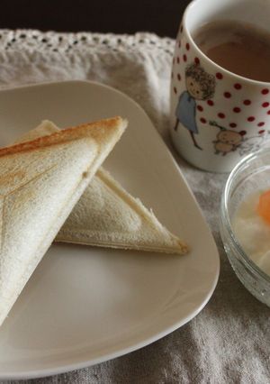 ちょい食べカレーでカレーチーズサンド-レシピのメイン写真