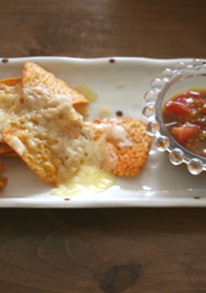 レンジおつまみ♪コーンチップスonチーズ-レシピのメイン写真