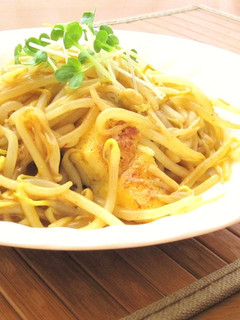 ∮ カレー味✰彡もやしとタラの蒸し煮 ∮-レシピのメイン写真