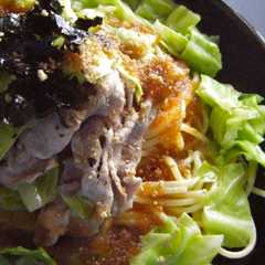 รูปของ 【レンジだけ】豚とキャベツのおろしパスタ