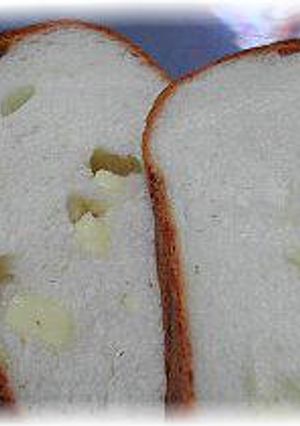 ミルク食パン*チーズ入り-レシピのメイン写真