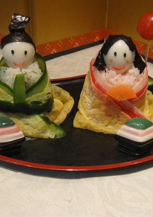 ひな祭り　お雛様お内裏様　デコおにぎり　-レシピのメイン写真