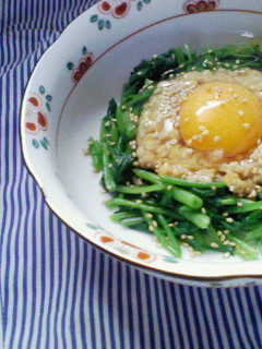 肉は納豆♪簡単ほうれん草ユッケ?-レシピのメイン写真