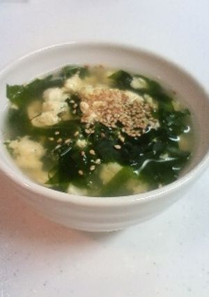 ふわふわ☆かき玉豆腐のワカメスープ-レシピのメイン写真