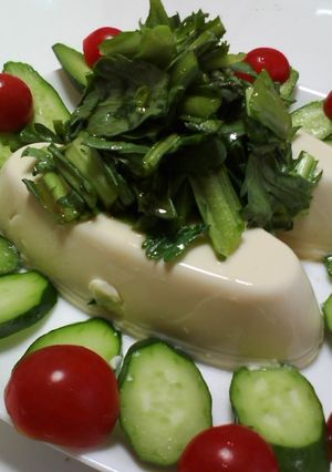 男前豆腐☆とろけるケンちゃんの春菊サラダ-レシピのメイン写真