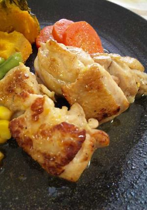 鶏肉の白ワイン煮【決め手はお酢×バター】-レシピのメイン写真