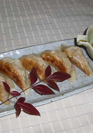 ぷっくりモチモチはんぺん餃子-レシピのメイン写真