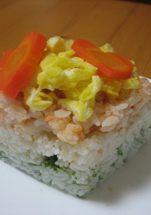 簡単☆ひな祭りに菱餅風ご飯（酢飯なし）-レシピのメイン写真