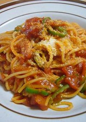 煮込みハンバーグのソースでナポリタン♪-レシピのメイン写真