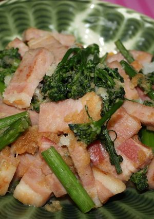 ブロッコリーステッィク＆ハムステーキ炒め-レシピのメイン写真