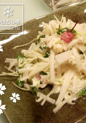 * 桜サラダ*大根親子とカニ缶で-レシピのメイン写真