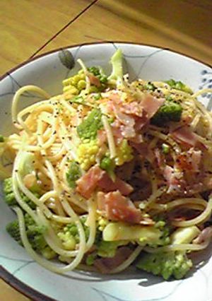 ロマネスコとベーコンのバター醤油パスタ-レシピのメイン写真