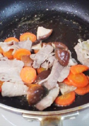 豚肉椎茸人参の柚子こしょう炒め-レシピのメイン写真