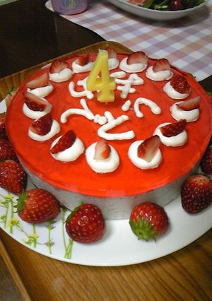 ♡苺の季節♡苺ムース&ゼリーのケーキ-レシピのメイン写真