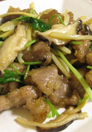 豚肉とタケノコと三つ葉の炒めもの。-レシピのメイン写真
