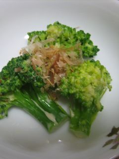 ブロッコリーのスィートチリかつお和え-レシピのメイン写真