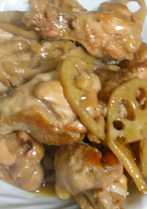 ホッとする味♪鶏肉とれんこんの煮物-レシピのメイン写真