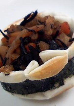 お弁当に　食べられるカップinひじき煮-レシピのメイン写真
