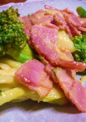 ブロッコリーとベーコン✿大蒜味噌マヨ炒め-レシピのメイン写真