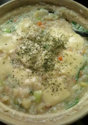 土鍋でポテチー雑炊-レシピのメイン写真